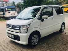 https://riyasewana.com/uploads/suzuki-wagon-2315080792.jpg
