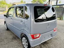 https://riyasewana.com/uploads/suzuki-wagon-r-1013355217955.jpg