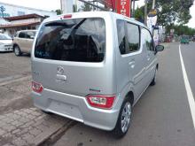 https://riyasewana.com/uploads/suzuki-wagon-r-11059356655.jpg