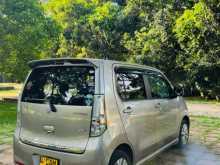 https://riyasewana.com/uploads/suzuki-wagon-r-1284137685.jpg