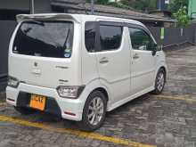 https://riyasewana.com/uploads/suzuki-wagon-r-171028264842.jpg