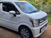 Suzuki WAGON R 2018 Car