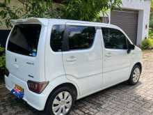 https://riyasewana.com/uploads/suzuki-wagon-r-191226504543.jpg