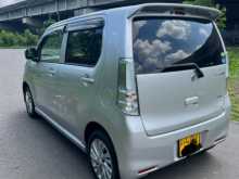 https://riyasewana.com/uploads/suzuki-wagon-r-2014-2416544912863.jpg