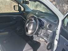 https://riyasewana.com/uploads/suzuki-wagon-r-2015-3016461212963.jpg