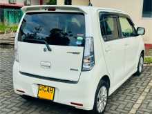 https://riyasewana.com/uploads/suzuki-wagon-r-2015-414125612354.jpg