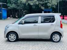 https://riyasewana.com/uploads/suzuki-wagon-r-2015-620395312683.jpg