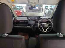 https://riyasewana.com/uploads/suzuki-wagon-r-20152735883.jpg