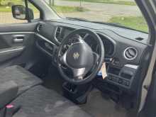 https://riyasewana.com/uploads/suzuki-wagon-r-2016-10395512353.jpg