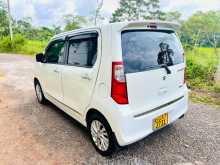 https://riyasewana.com/uploads/suzuki-wagon-r-2016-129094112833.jpg