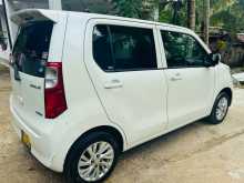 https://riyasewana.com/uploads/suzuki-wagon-r-2016-1813302512823.jpg