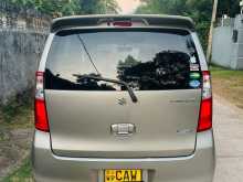 https://riyasewana.com/uploads/suzuki-wagon-r-2016-2416253912452.jpg