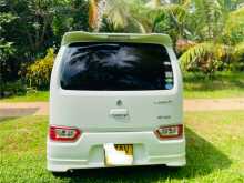 https://riyasewana.com/uploads/suzuki-wagon-r-2017-1012264412553.jpg