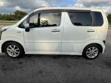 https://riyasewana.com/uploads/suzuki-wagon-r-2017-1017585912394.jpg