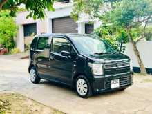 https://riyasewana.com/uploads/suzuki-wagon-r-2017-1119055712592.jpg