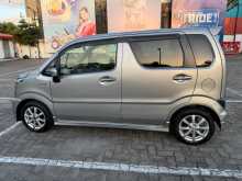 https://riyasewana.com/uploads/suzuki-wagon-r-2017-1510084012594.jpg