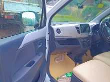 https://riyasewana.com/uploads/suzuki-wagon-r-2017-157141412474.jpg