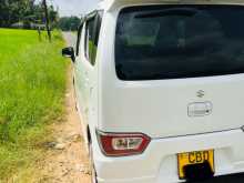 https://riyasewana.com/uploads/suzuki-wagon-r-2017-1611125312802.jpg