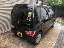 https://riyasewana.com/uploads/suzuki-wagon-r-2017-1618481112123.jpg