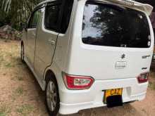 https://riyasewana.com/uploads/suzuki-wagon-r-2017-1810080012884.jpg