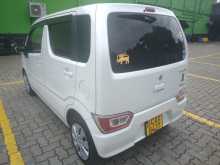 https://riyasewana.com/uploads/suzuki-wagon-r-2017-189203512233.jpg