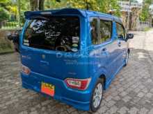 https://riyasewana.com/uploads/suzuki-wagon-r-2017-2115393212583.jpg