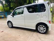 https://riyasewana.com/uploads/suzuki-wagon-r-2017-213402312733.jpg