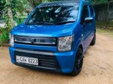 https://riyasewana.com/uploads/suzuki-wagon-r-2017-2318262612542.jpg