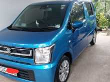 https://riyasewana.com/uploads/suzuki-wagon-r-2017-2611382012314.jpg