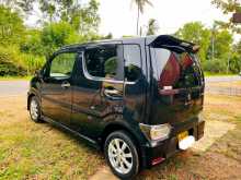 https://riyasewana.com/uploads/suzuki-wagon-r-2017-2715235412253.jpg