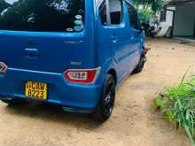 https://riyasewana.com/uploads/suzuki-wagon-r-2017-2717151412873.jpg