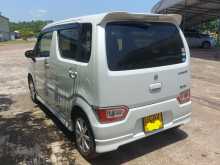 https://riyasewana.com/uploads/suzuki-wagon-r-2017-2912470812352.jpg