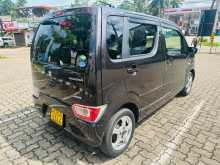 https://riyasewana.com/uploads/suzuki-wagon-r-2017-298503612073.jpg