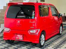 https://riyasewana.com/uploads/suzuki-wagon-r-2017-3010101312623.jpg