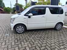 https://riyasewana.com/uploads/suzuki-wagon-r-2017-3015425112342.jpg
