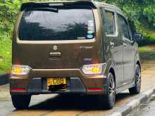 https://riyasewana.com/uploads/suzuki-wagon-r-2017-37112512703.jpg