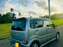 https://riyasewana.com/uploads/suzuki-wagon-r-2017-610324112134.jpg