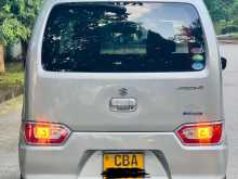 https://riyasewana.com/uploads/suzuki-wagon-r-2017-719593412713.jpg