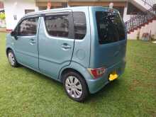 https://riyasewana.com/uploads/suzuki-wagon-r-2017-720080612583.jpg