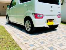https://riyasewana.com/uploads/suzuki-wagon-r-2017-78032412402.jpg