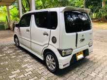 https://riyasewana.com/uploads/suzuki-wagon-r-2017-919313312493.jpg