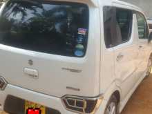 https://riyasewana.com/uploads/suzuki-wagon-r-2018-1210400312544.jpg