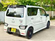 https://riyasewana.com/uploads/suzuki-wagon-r-2018-1214174212333.jpg