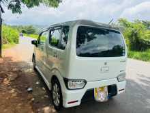 https://riyasewana.com/uploads/suzuki-wagon-r-2018-1614300712733.jpg