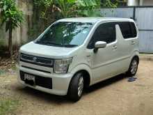 https://riyasewana.com/uploads/suzuki-wagon-r-2018-2113225513003.jpg