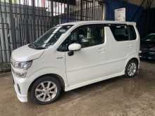 https://riyasewana.com/uploads/suzuki-wagon-r-2018-2215570612952.jpg