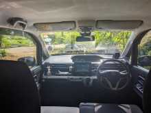 https://riyasewana.com/uploads/suzuki-wagon-r-2018-2413053812414.jpg