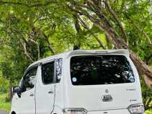 https://riyasewana.com/uploads/suzuki-wagon-r-2018-2414365112122.jpg
