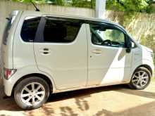 https://riyasewana.com/uploads/suzuki-wagon-r-2018-2622142512874.jpg