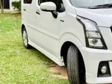 https://riyasewana.com/uploads/suzuki-wagon-r-2018-37564813002.jpg